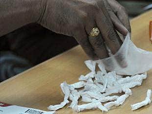 'அயன்' திரைப்பட பாணியில் ரூ.5 கோடி கோகைன் கடத்தல்: சென்னையில் தென் ஆப்பிரிக்க பெண் கைது!