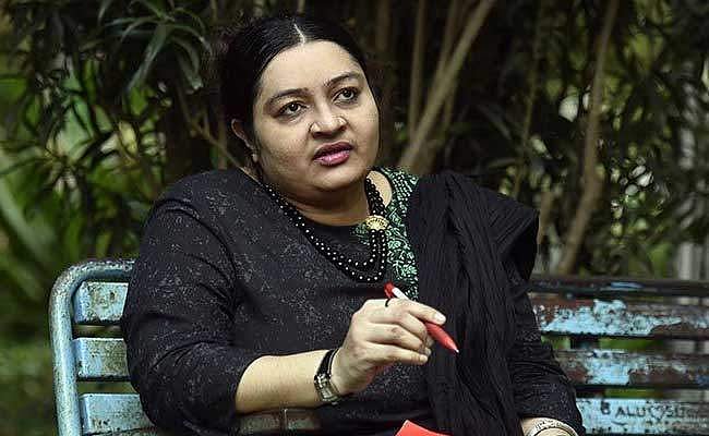 அதிமுக முன்னணித் தலைவர்களுடன் ரகசியப் பேச்சுவார்த்தை நடத்துகிறேன் என்பது வதந்தி: தீபா!