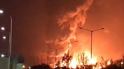 தில்லி நரேலா தொழிற்பேட்டை பகுதியில் தீ விபத்து: ஒருவர் பலி