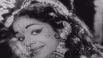 'செக்ஸுங்கறது ட்ரஸ்ல மாத்திரம் இல்ல' -  கே .ஆர்.விஜயா