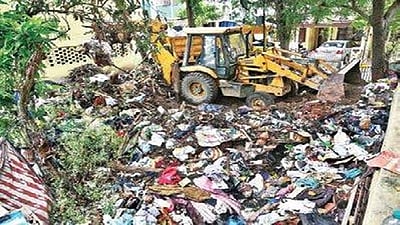 12 ஆண்டுகளில் 20 டன் குப்பை சேகரித்த மனநோயாளி: இப்போது அகற்றிய மாநகராட்சி இதுவரை என்ன செய்தது?