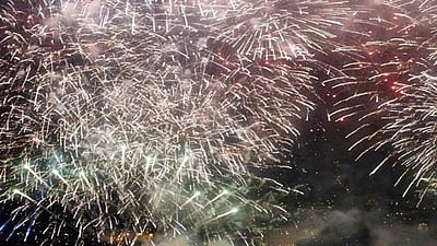 பட்டாசு வெடிக்க காலக்கெடு விதித்து பஞ்சாப், ஹரியாணா நீதிமன்றங்கள் உத்தரவு