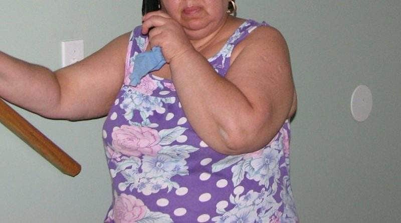 குழந்தைகள் சேட்டை செய்தால் அவர்களுக்கு மரணத்தைப் பரிசளிப்பதா? என்ன ஒரு அரக்கத்தனம்?!