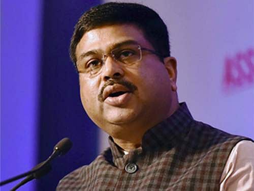 புதிய செருப்பு ஆரம்பத்தில் கடிக்கவே செய்யும்: ஜிஎஸ்டிக்கு ஆதரவாக மத்திய அமைச்சர் தர்மேந்திர பிரதான் கருத்து