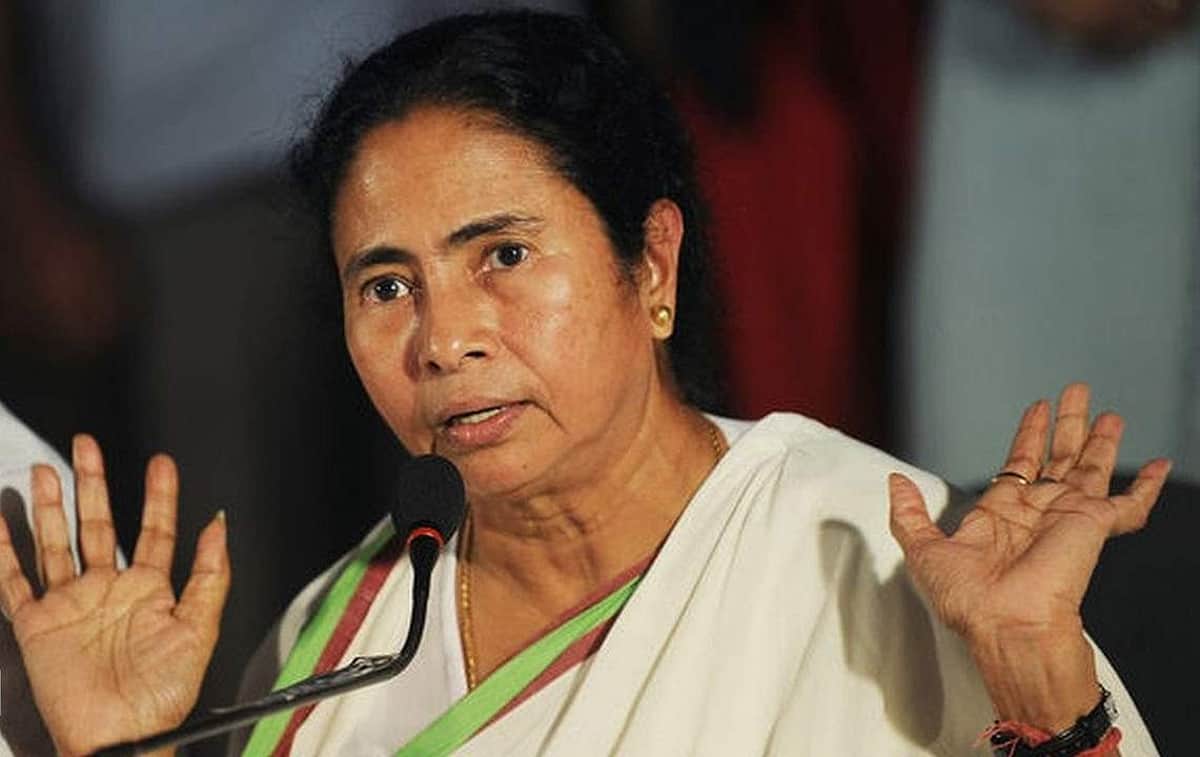 என் ஆதார் எண்ணை மொபைல் எண்ணுடன் இணைக்க மாட்டேன்: மம்தா சூளுரை!