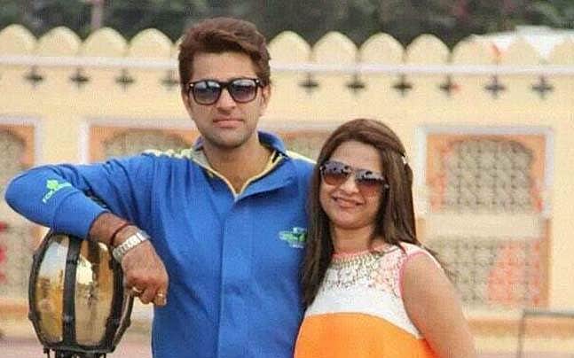 கடன் தொல்லையிலிருந்து தப்பிக்க மனைவியைச் சுட்டுக் கொன்ற கணவன்: கூலிப்படை நாடகம் அம்பலம்!    