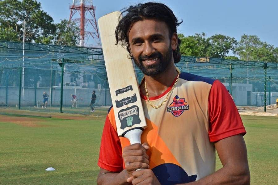 மும்பை பந்துவீச்சைத் திணறடித்த யோ மகேஷ் & இந்திரஜித்!