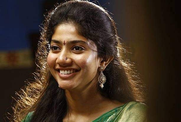 நான் மலையாளி அல்ல, தமிழ்ப் பெண்: ஊடகங்களிடம் நடிகை சாய் பல்லவி கோரிக்கை!