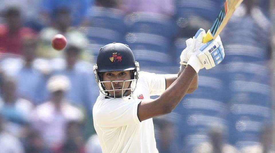 டிரா ஆன ரஞ்சி போட்டியில் சிக்ஸர் மழை பொழிந்த ஸ்ரேயாஸ் ஐயர்! சதமடித்து அசத்தல்!