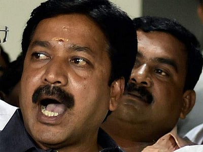 அதிமுகவை பற்றிப் பேச தினகரனுக்கு அருகதை இல்லை: அமைச்சர் சி.வி.சண்முகம் காட்டம்! 