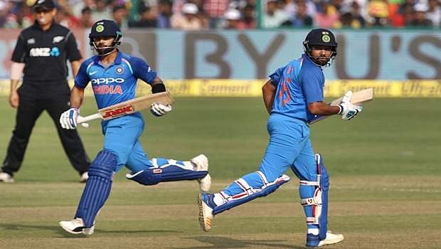 ரோஹித், கோலி அதிரடி சதம்: இந்தியா 337 ரன்கள் குவிப்பு