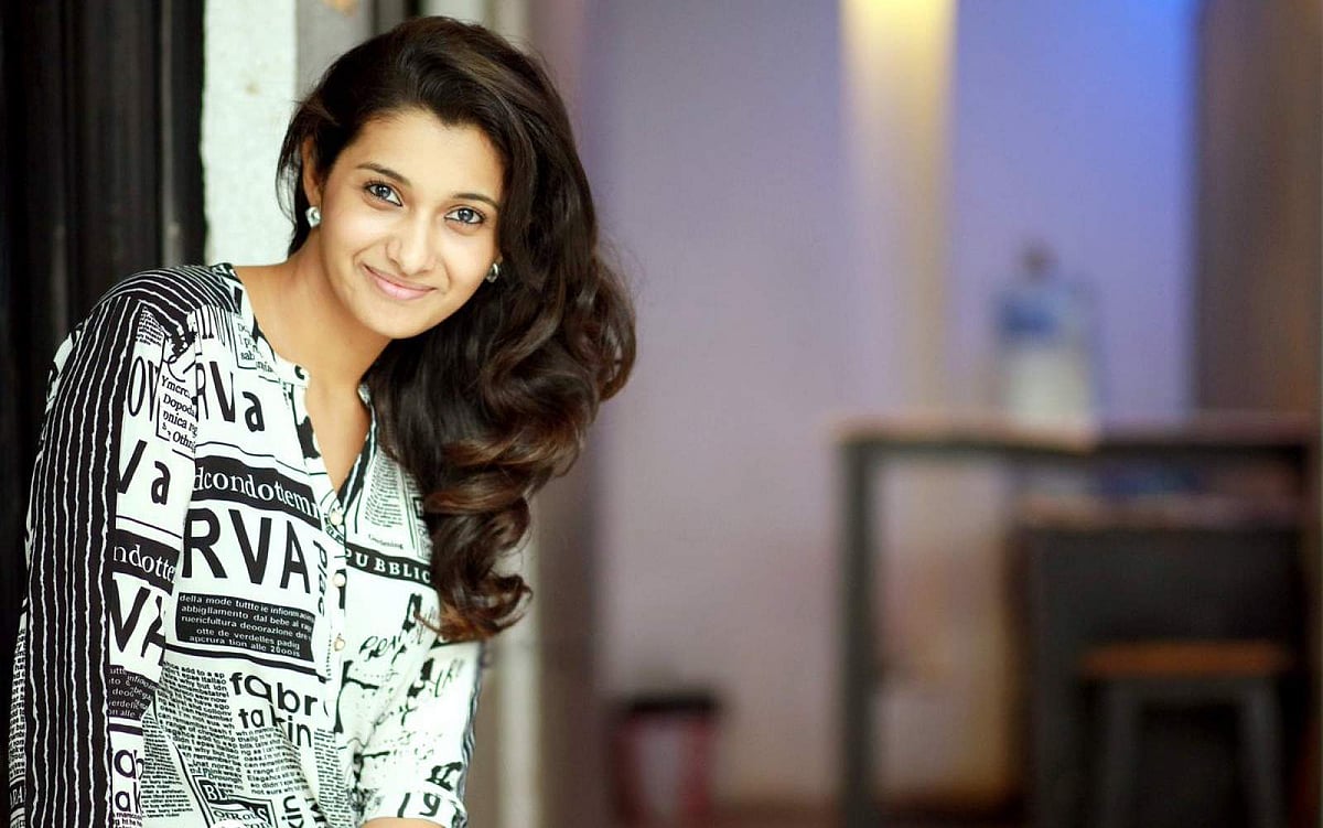 கிளாமராக நடிக்க மாட்டேன்! பிரியா பவானி ஷங்கர்