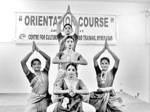 கலை, பண்பாடு தொடர்பான பயிற்சிகள்!