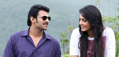 எங்கள் இருவருக்கும் இடையில் வேறு ஏதாவது உள்ளதா?: அனுஷ்காவுடனான உறவு குறித்து பிரபாஸ் விளக்கம்!