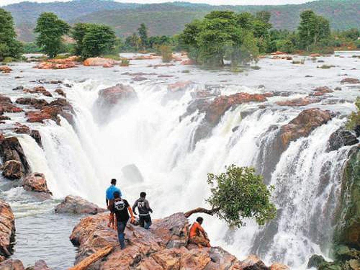தெரிந்த பெயர்... தெரியாத விவரம்...: ஒகேனக்கல்