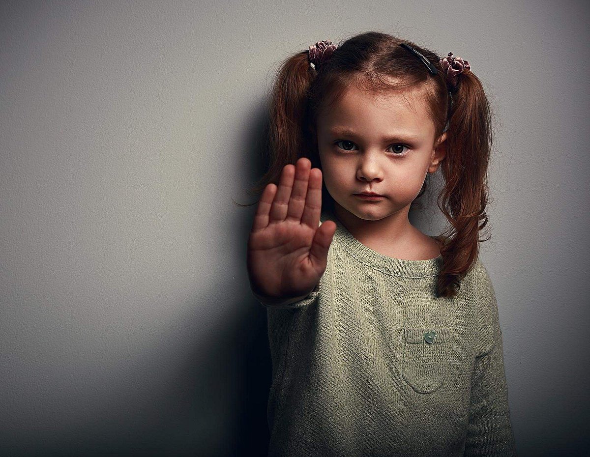 பாலியல் துஷ்பிரயோகத்திலிருந்து குழந்தைகளைக் காக்க... பெற்றோர் அனுஷ்டிக்க வேண்டிய மூன்று நிபந்தனைகள்!