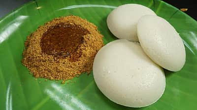 இரும்புச் சத்து குறைபாடுகளை தீர்க்கும் இட்லிப் பொடி