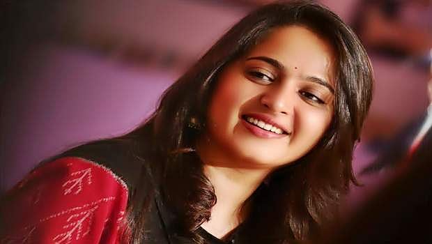 கிரிக்கெட் வீரர் மீதான காதலை வெளிப்படுத்திய அனுஷ்கா!