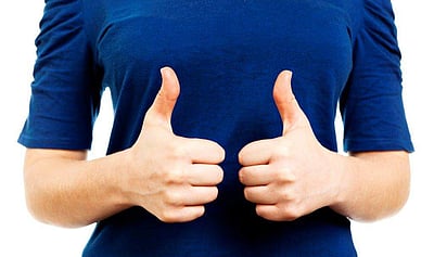 மணிக்கட்டிலிருந்து கட்டைவிரல் வரை வலி