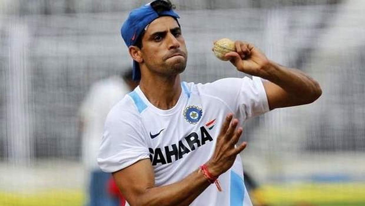 புது இன்னிங்ஸ் துவங்கிய ஆஷிஷ் நெஹ்ராவுக்கு சேவாக் வரவேற்பு