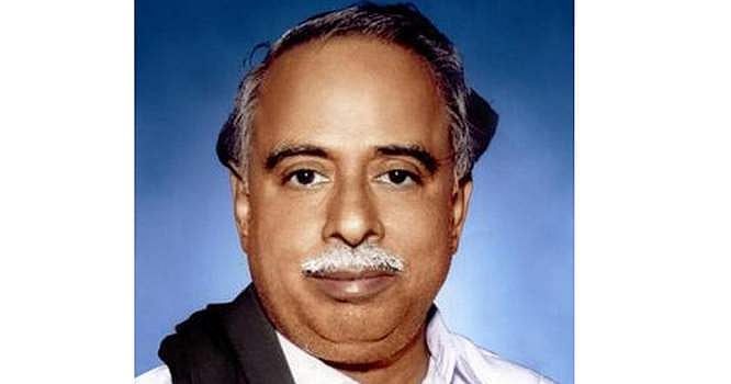 கப்பலில் புத்தகம்