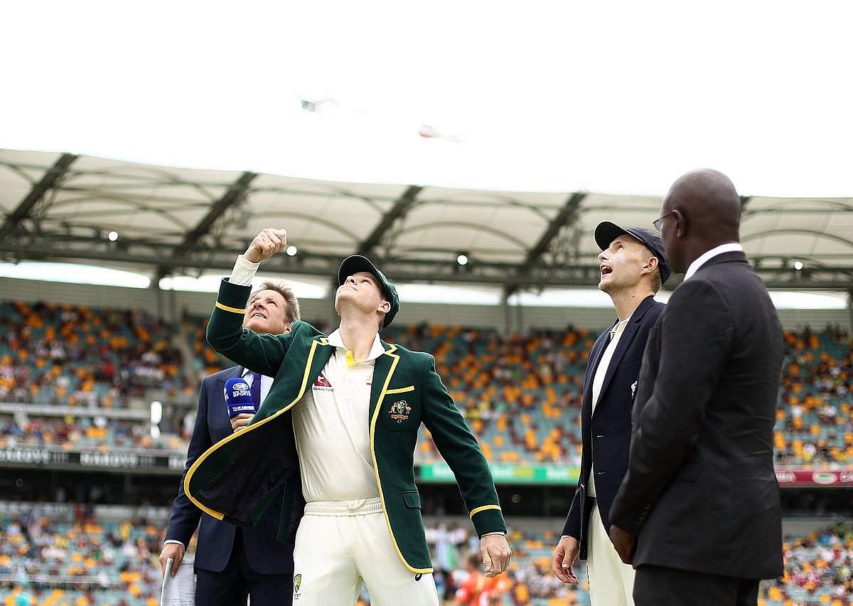 அட்டகாசமாகத் தொடங்கியது ஆஷஸ்: அரை சதமெடுத்து இங்கிலாந்து அணிக்கு உதவிய இரு புதிய வீரர்கள்!