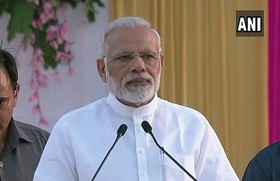 ஐந்தாவது 'உலக இணையவெளி' மாநாட்டை இன்று தொடங்கி வைக்கிறார் நரேந்திர மோடி