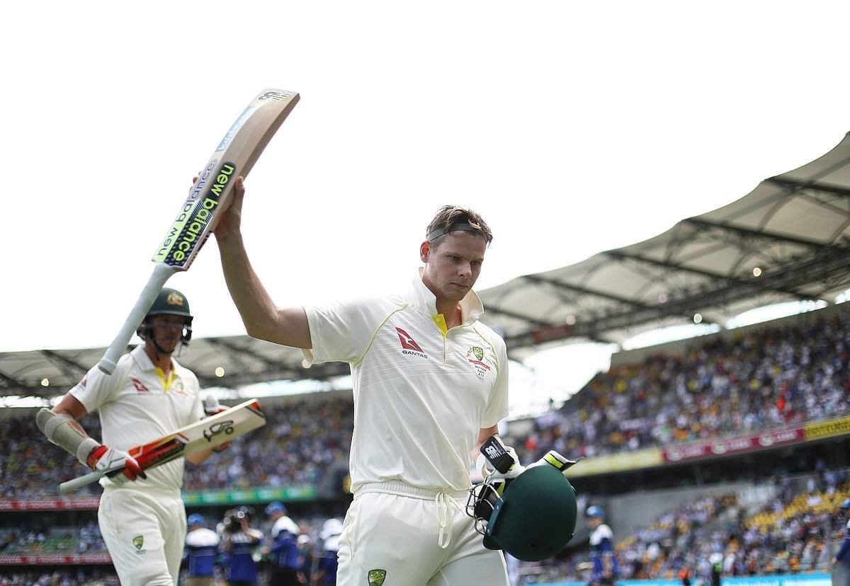 என்ன ஒரு மகத்தான ஆட்டம்! ஸ்மித்தின் சதத்தால் போராடி முன்னிலை பெற்ற ஆஸி. அணி!