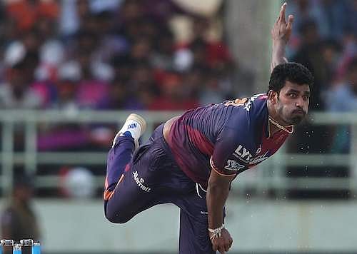 இலங்கை அணியில் அதிரடி மாற்றம்: ஒருநாள் & டி20 தொடர்களுக்கான கேப்டனாக திசாரா பெரேரா நியமனம்!