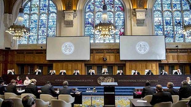 சர்வதேச சட்டத்தின் இயல்பும் - அடிப்படையும்