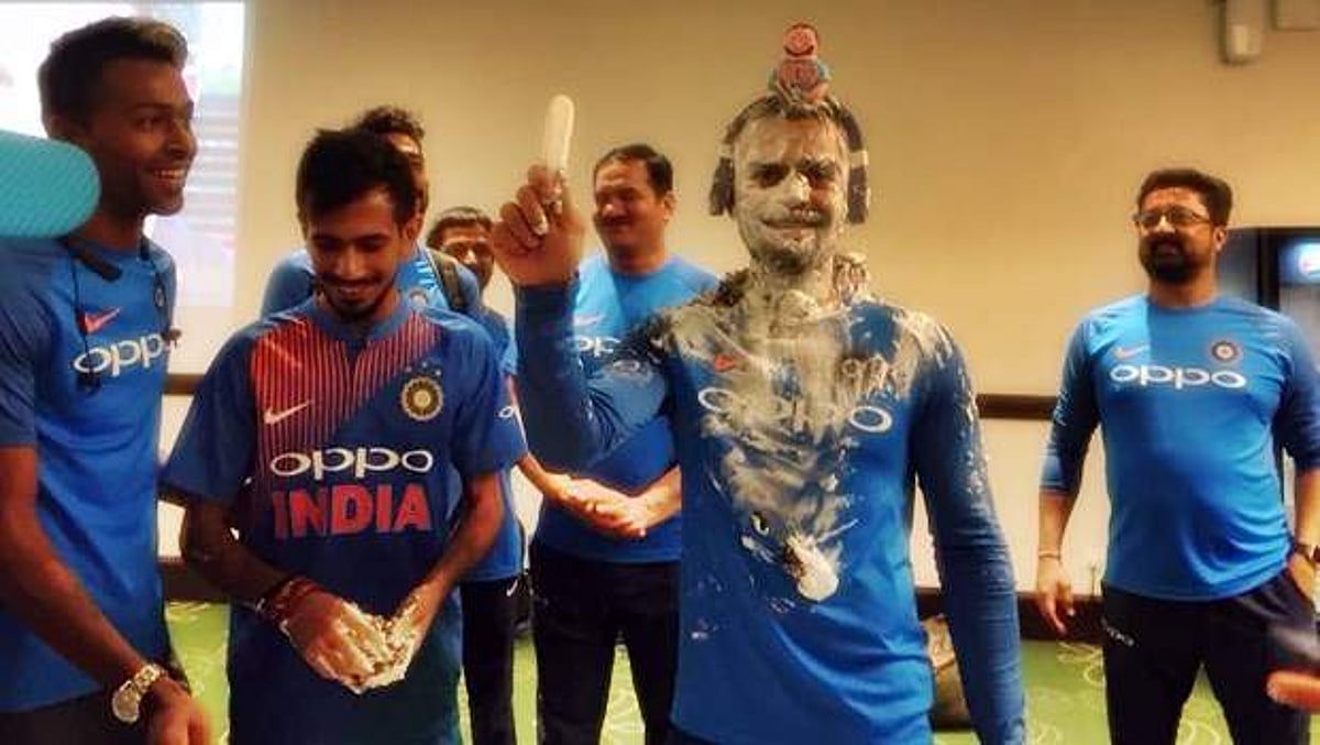 29-ஆவது பிறந்தநாள் கொண்டாடிய விராட் 'கிங்' கோலி