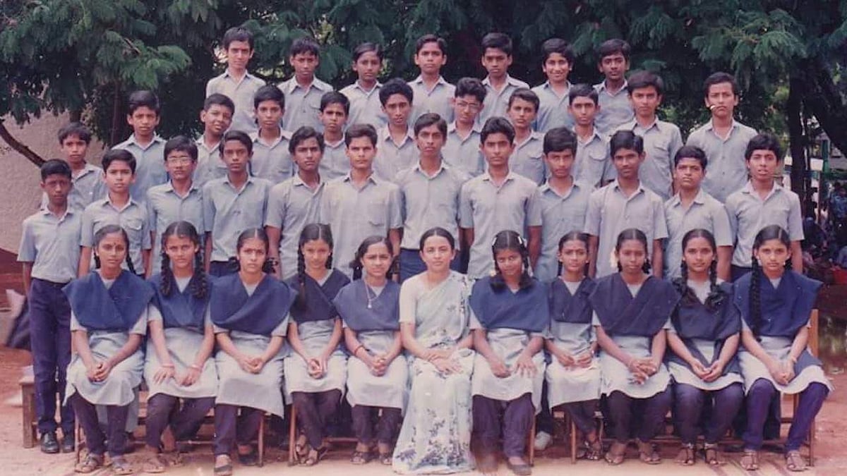 தினமணி வாசகர்களுக்கு ஒரு அறிவிப்பு! நவம்பர் 14-ஐ முன்னிட்டு ‘குரூப் ஃபோட்டோ’ போட்டி!