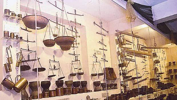 எடைக்கற்கள் அளவைகள் - மியூசியம்