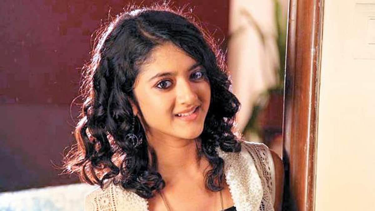 அன்று குழந்தை நட்சத்திரம் இன்று நாயகி