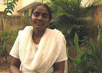 “என் கர்ப்பப்பையை எடுக்கச் சொன்னார்கள்”: 19 வயதிலேயே எய்ட்ஸ் நோயால் பாதிக்கப்பட்ட பெண்!