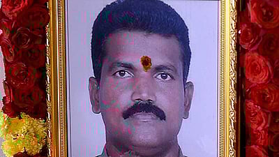 ஆய்வாளர் பெரியபாண்டியன் சுட்டுக்கொலை