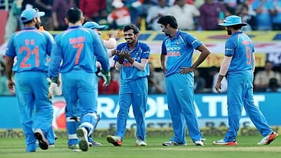 தொடரைக் கைப்பற்றுமா இந்தியா? 216 ரன்கள் வெற்றி இலக்கு நிர்ணயித்த இலங்கை