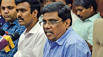 தலைமைச் செயலாளராக நிதித்துறை செயலர் சண்முகத்திற்கு கூடுதல் பொறுப்பு!