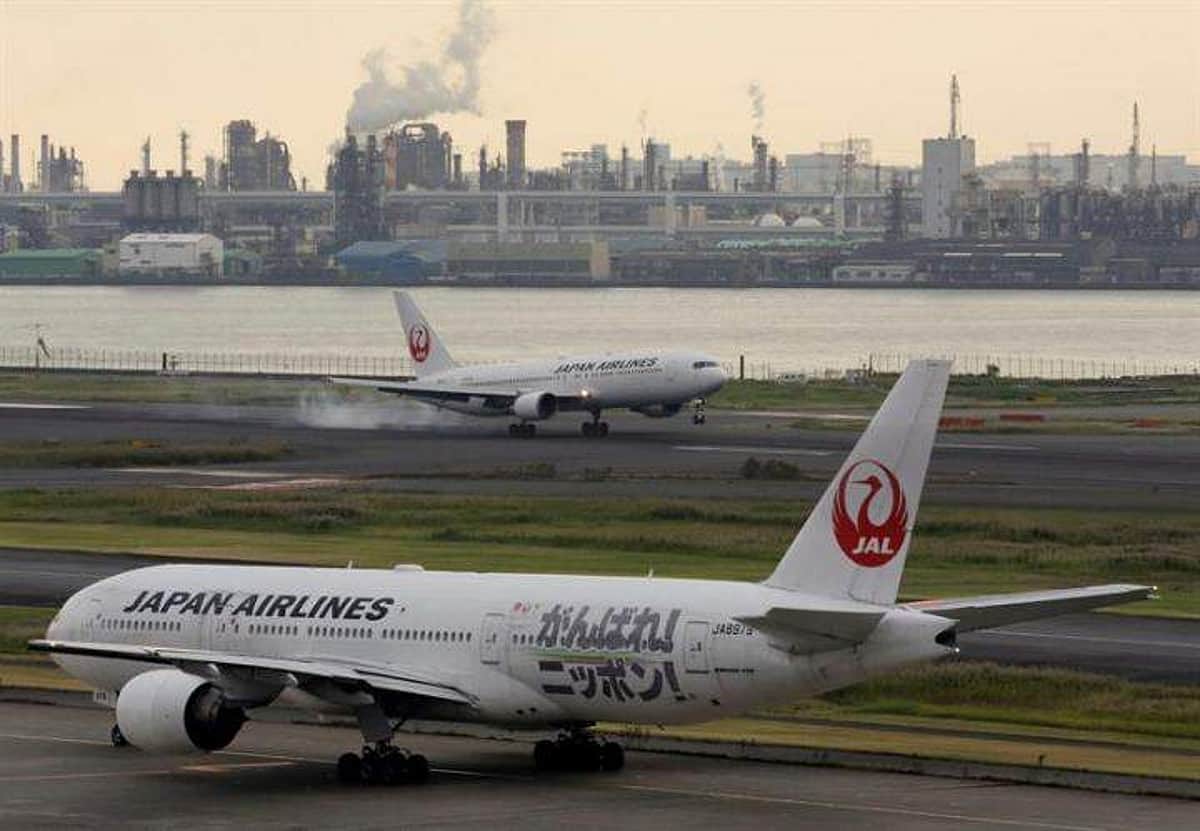 மோசடி மின்னஞ்சல்களால் 22 கோடி ரூபாயை இழந்த விமான நிறுவனம்!