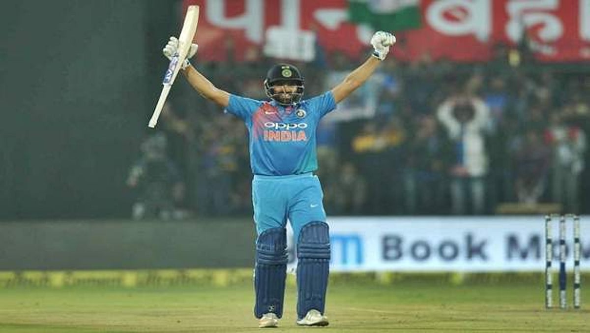 ரோஹித் ஷர்மா அதிவேக சதம்: இந்தியா 260 ரன்கள் குவிப்பு