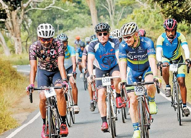 ரேஸ் அமெரிக்கா போட்டியில் தடம் பதித்த இந்தியர்!