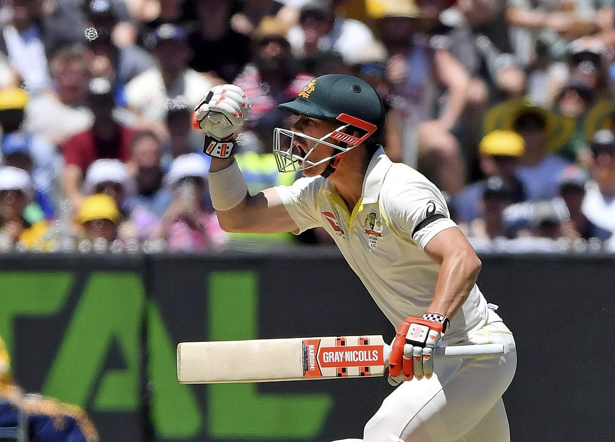 வார்னர் சதத்தால் நல்ல நிலையில் ஆஸ்திரேலிய அணி! ஸ்மித் அரை சதம்!