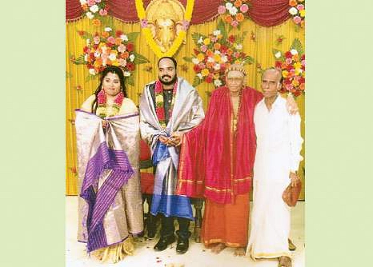 ஆனந்தத் தேன்காற்று தாலாட்டுதே -33: "ஆடப்பிறந்தவளே' பாடல் வந்த கதை