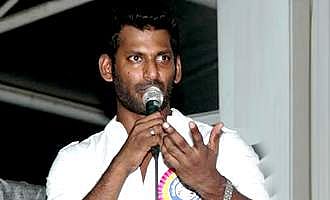 ஆர்.கே.நகர் தேர்தல்: விஷாலின் வேட்புமனு பரிசீலனை நிறுத்தி வைப்பு! 