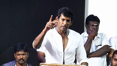 ஆளுநரைச் சந்திக்க நேரம் கேட்டுள்ளேன்: விஷால் அடுத்த அதிரடி! 