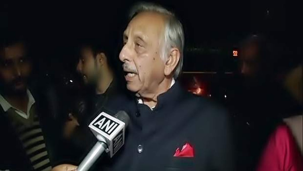 காங்கிரஸ் கட்சியில் இருந்து மணிசங்கர் ஐயர் தற்காலிக இடைநீக்கம்