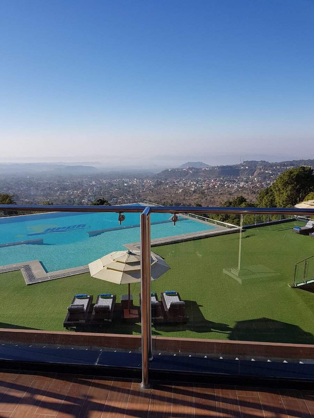 தர்மசாலாவில் எளிதாகச் சுவாசியுங்கள்: ரவி சாஸ்திரி