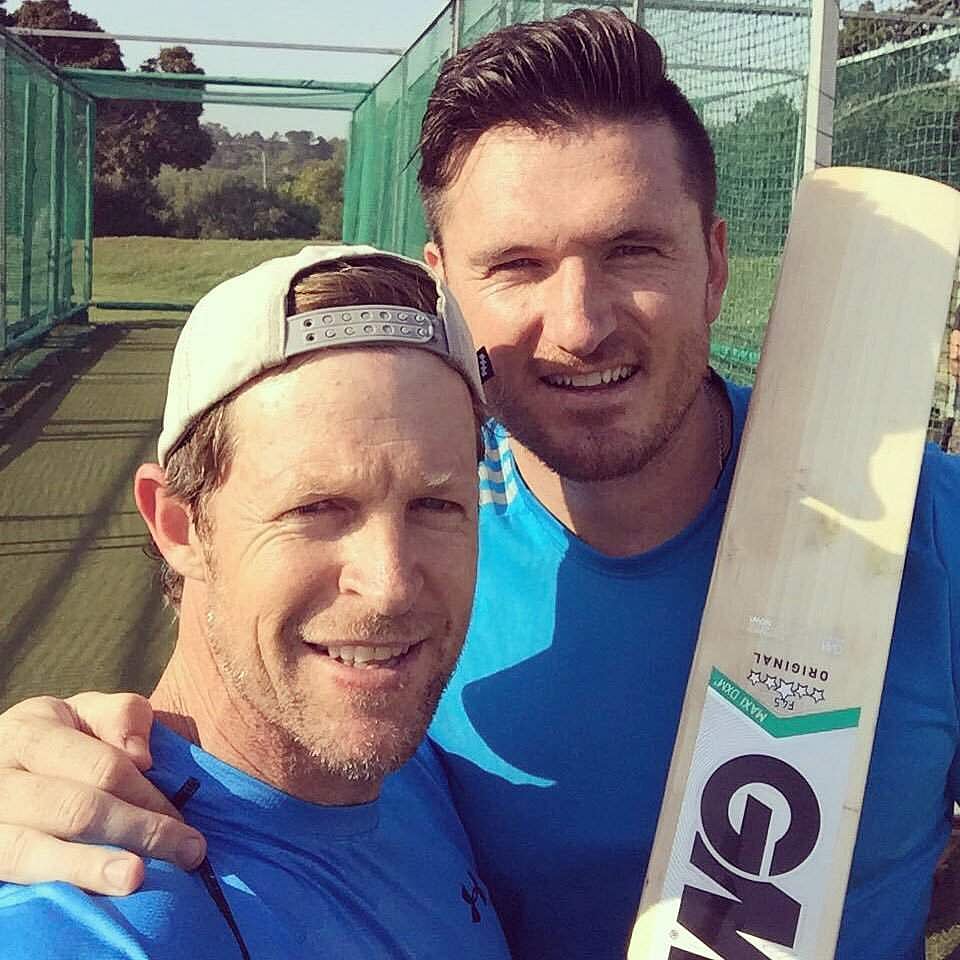 இந்தியர்களை எங்கள் பந்துவீச்சாளர்கள் திணறடிப்பர்: தென் ஆப்பிரிக்க முன்னாள் கேப்டன் சவால்