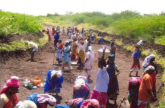 தேவை சீர்திருத்தம்! நூறு நாள் வேலைத் திட்டம் குறித்த தலையங்கம்