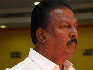 தினகரனுக்கு பதவி: எதிர்ப்பு தெரிவித்து அதிமுக அமைப்பு செயலாளர் கருப்பசாமி பாண்டியன் ராஜினாமா!